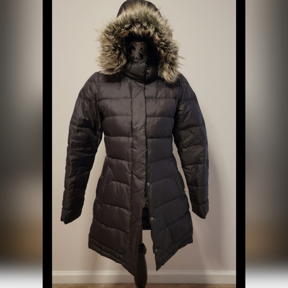 The North Face Woman Coat. Medium